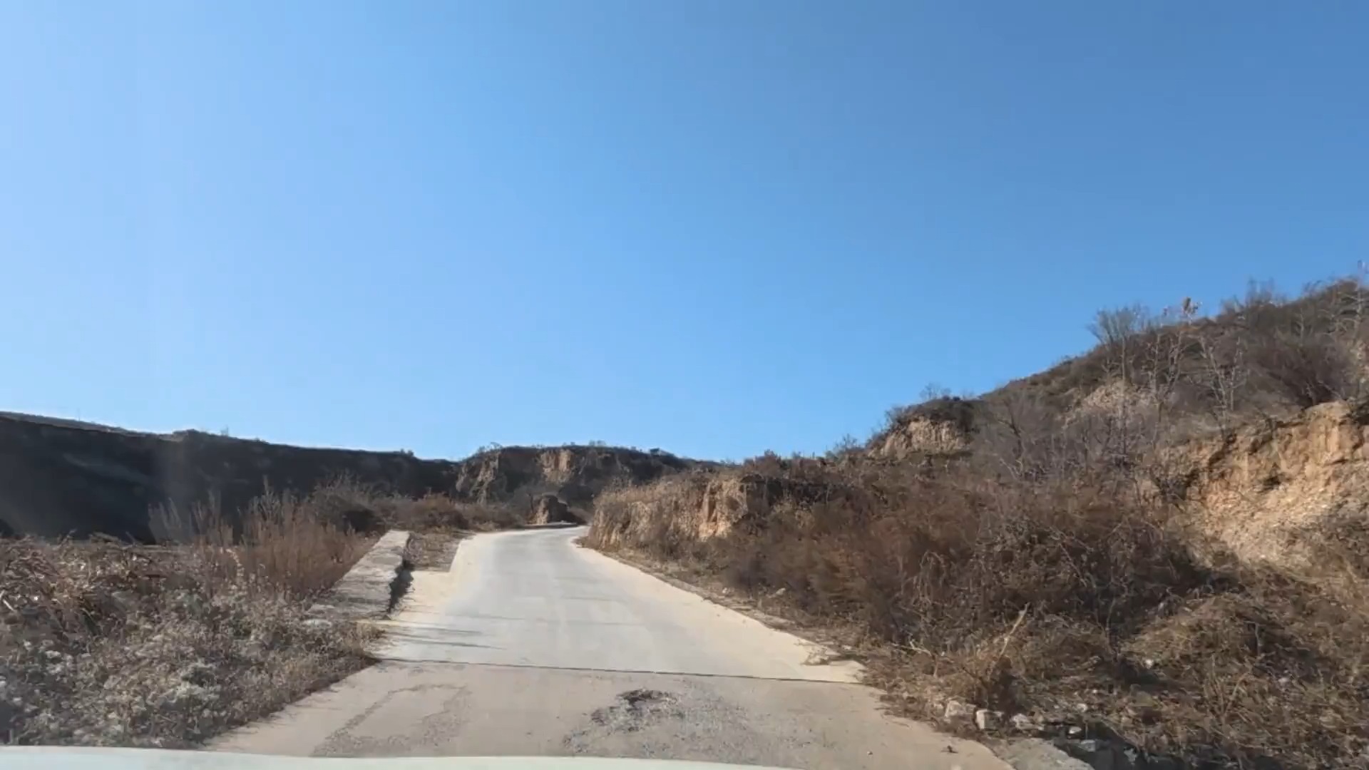 进入家乡的公路